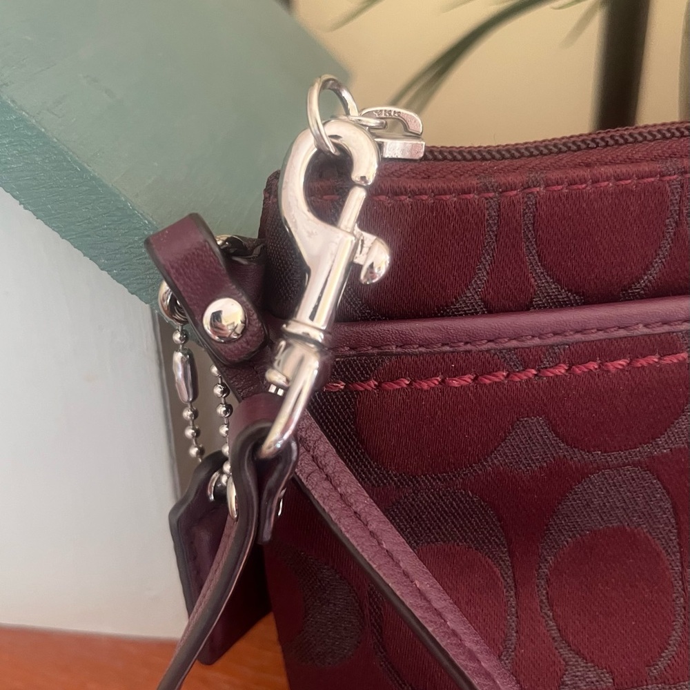 Coach Signature Merlot Wristlet - Picture 3 of 8
